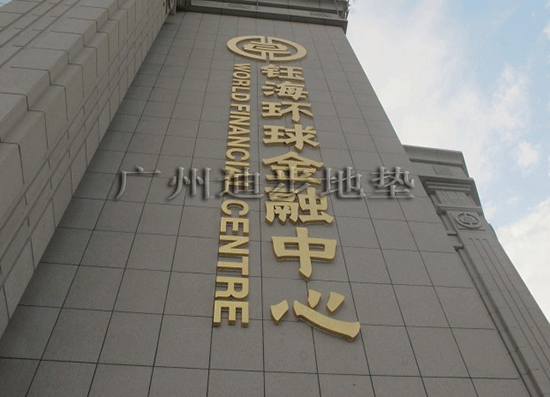 �ں������������